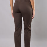 Pantalone donna elasticizzato a sigaretta con pence e tasche - MARRONE - LG24