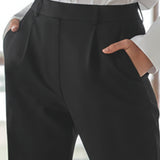 Pantalone donna elasticizzato a sigaretta con pence e tasche - NERO - LG24