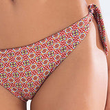 Bikini fascia con coppe imbottite estraibili e slip annodato - ROSSO - ML25